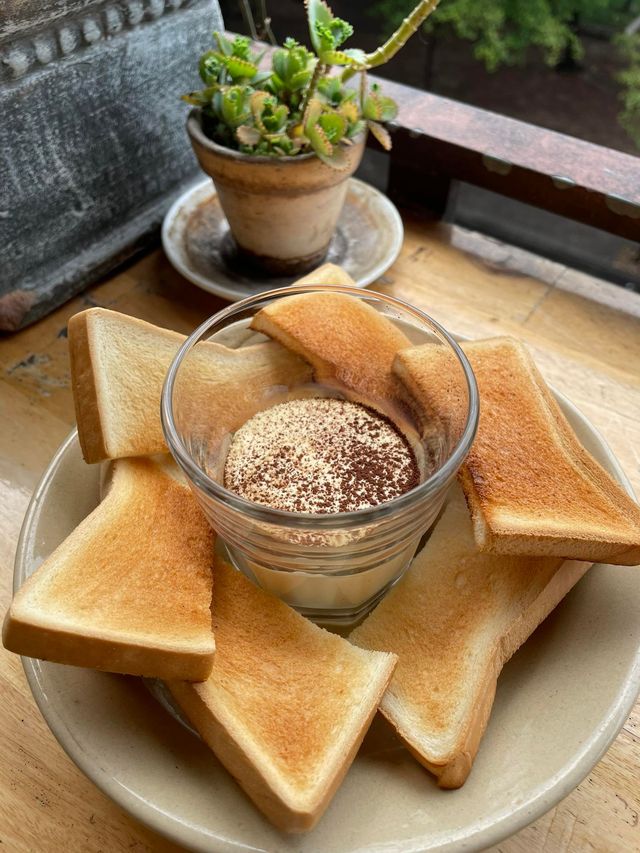 Little HaNoi Egg Coffee (Le Lai)