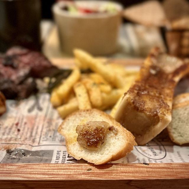 📍香港北角｜Dear Grey • 美式格調小店 x 爆餡鐵板牛扒三文治🥪
