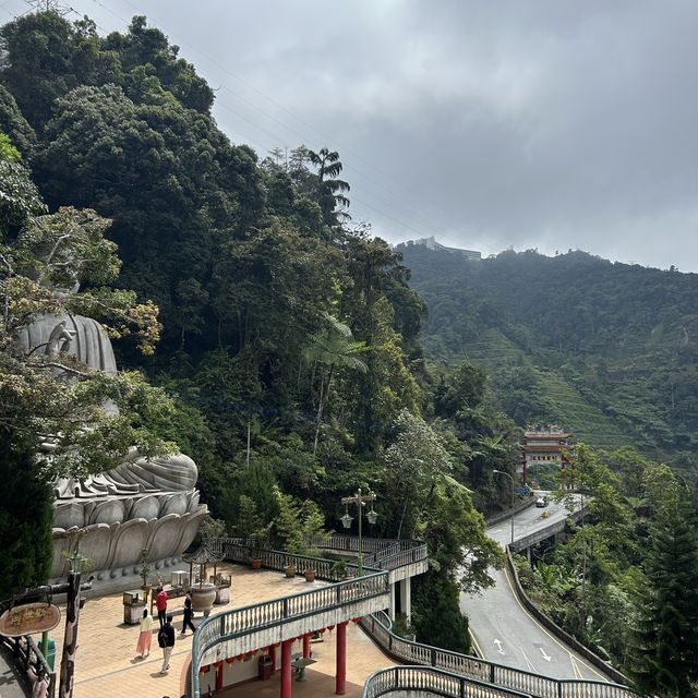 充滿靈氣的佛主與觀世音菩薩