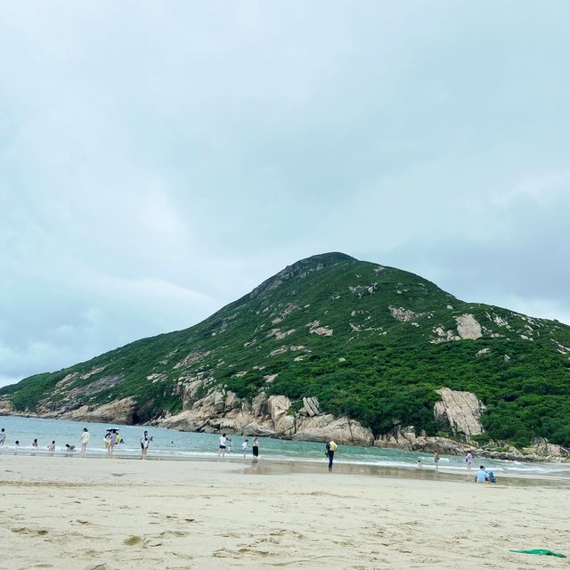 石澳沙灘。！ 陰天 ， 聽著海濤聲！忘憂谷 ！