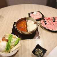 〔武鶴和牛火鍋吃到飽〕A5和牛肉超大片、海鮮給料大方新鮮