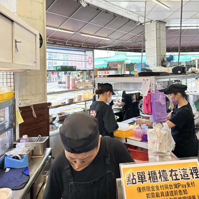 【高雄美食】君腿庫飯