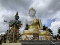 มูขอพร ‘หลวงพ่อทันใจ’ วัดพระธาตุดอยคำ