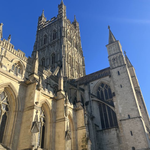 【イギリス】ハリーポッターロケ地にもなっているグロスター大聖堂！