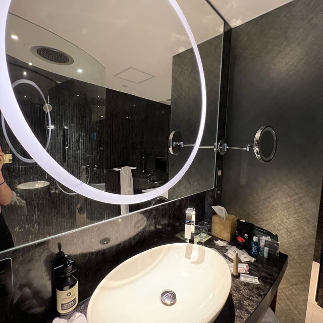 hotel icon birthday staycation