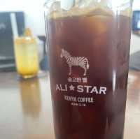 아프리카의 숭고한 별을 만나러 “ALI STAR”☕️
