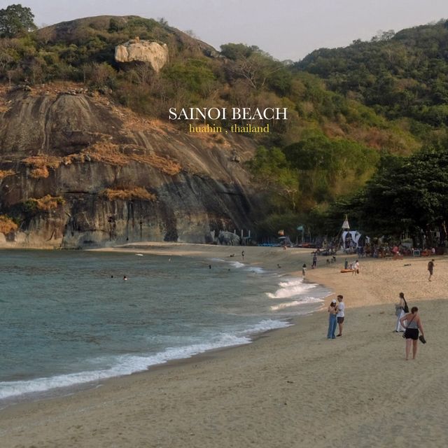 หนีร้อนไปนั่งริมทะเลที่หาดทรายน้อย หัวหิน