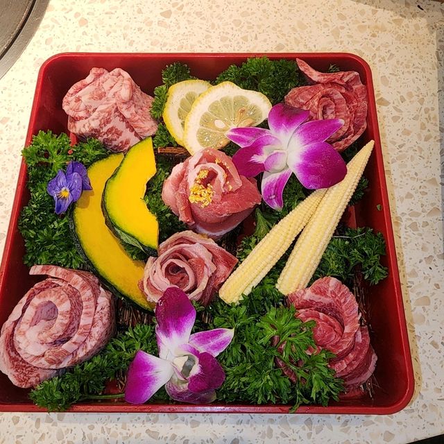任食日本產和牛，豚肉