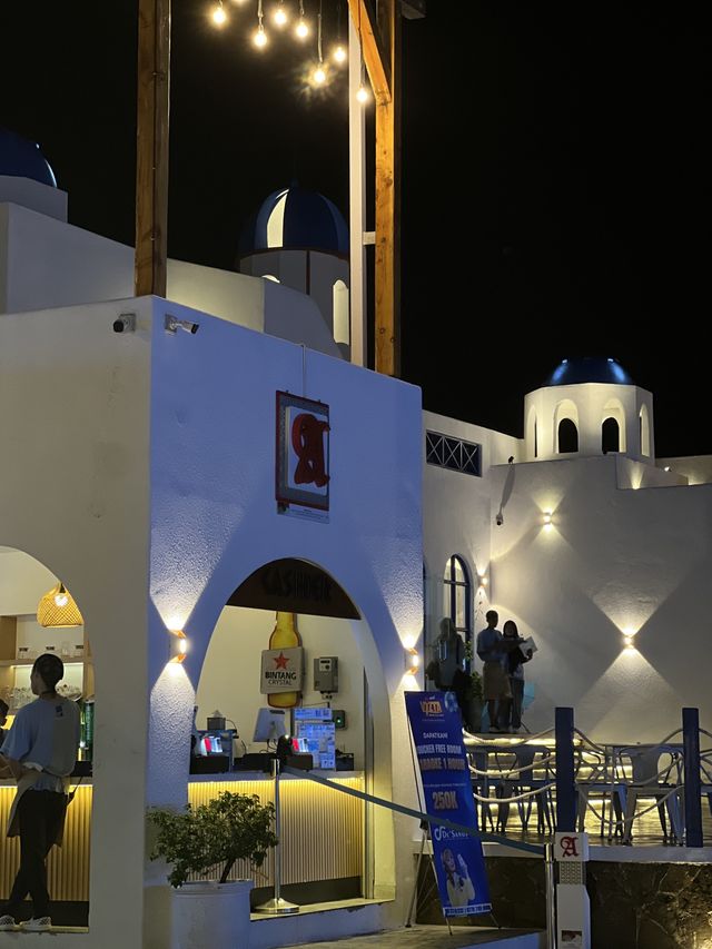 🌟 De'Sands: Santorini in Batam! 🏝️