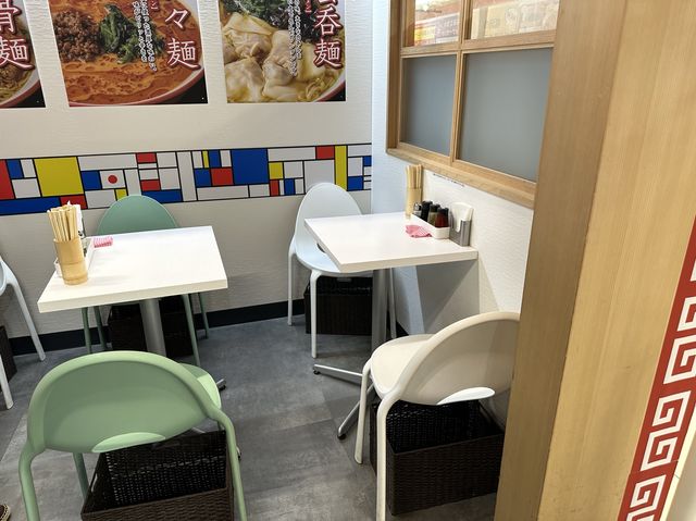 福岡・博多駅。チャーハン食べ放題の福岡創業の中華めん専門店『スーラーメンまくり』