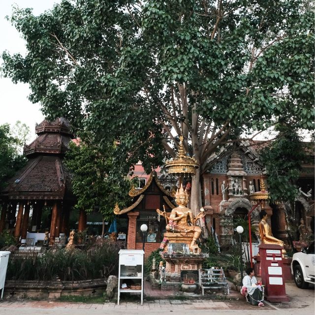 วัดโลกโมฬี