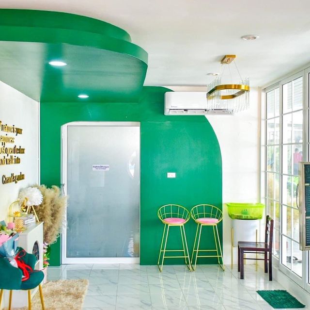 Grand’s Garden Cafe & Eatery