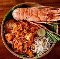 ผัดไทยกุ้งมังกร ร้านอาหารท้ายราง พังงา
