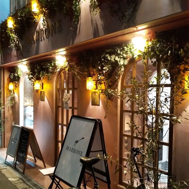 レトロな街並み　中崎町キャンドルナイトの夜。