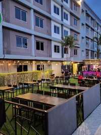 โรงแรมนิว แทรเวิล ลอด์จ (New Travel Lodge)
