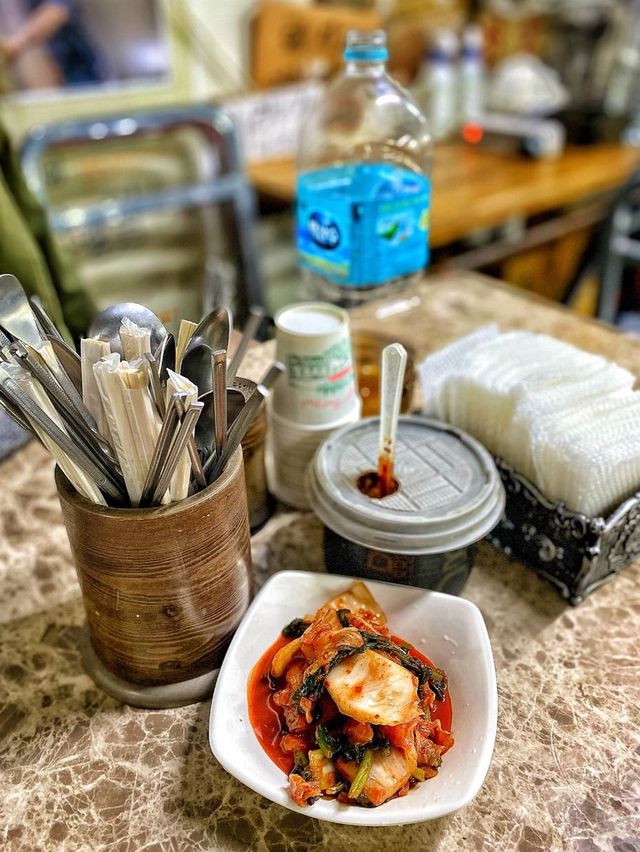 【韓国旅行】雰囲気最高✨韓国映画ロケ地‼️レトロな市場の食堂