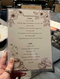 尖沙咀藝術主題酒店餐廳