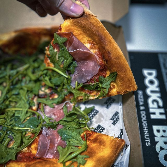 📍香港佐敦｜Dough Bros · 新店速遞！🍕惹味多種pizza and doughnuts🍩