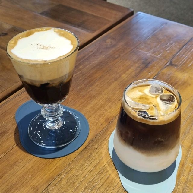 우드와 플랜테리어의 따스함☕️