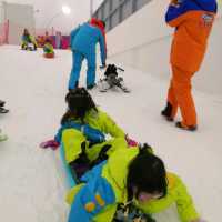 深圳觀瀾都有得玩雪 卡魯冰雪世界