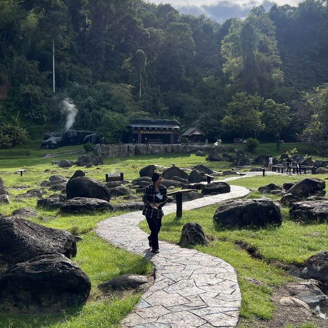 เที่ยวสุขใจไปน้ำพุฝาง จังหวัดเชียงใหม่