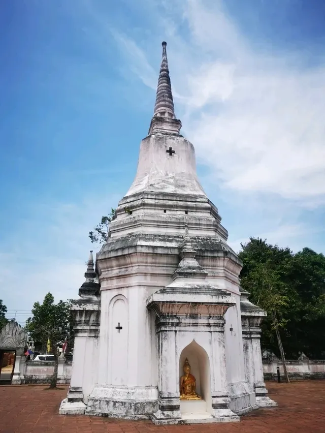 ทริปไหว้พระสายมู​   วัดพระธาตุไชยาราชวรวิหาร