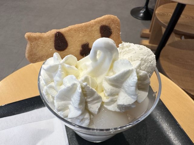 北海道・札幌。大通ビッセで味わう『町村農場 大通公園』のパフェ