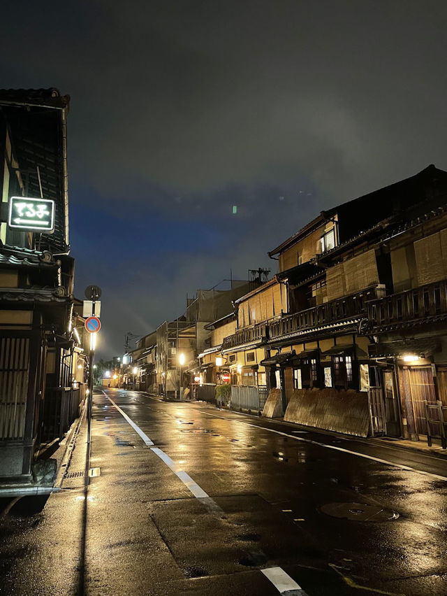 เดินเล่นยามเย็นย่านกิออน Gion, Kyoto