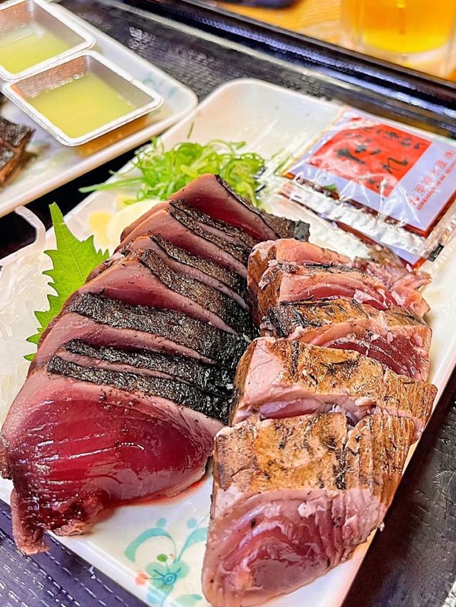 【高知】焼きたて鰹の藁焼きたたき