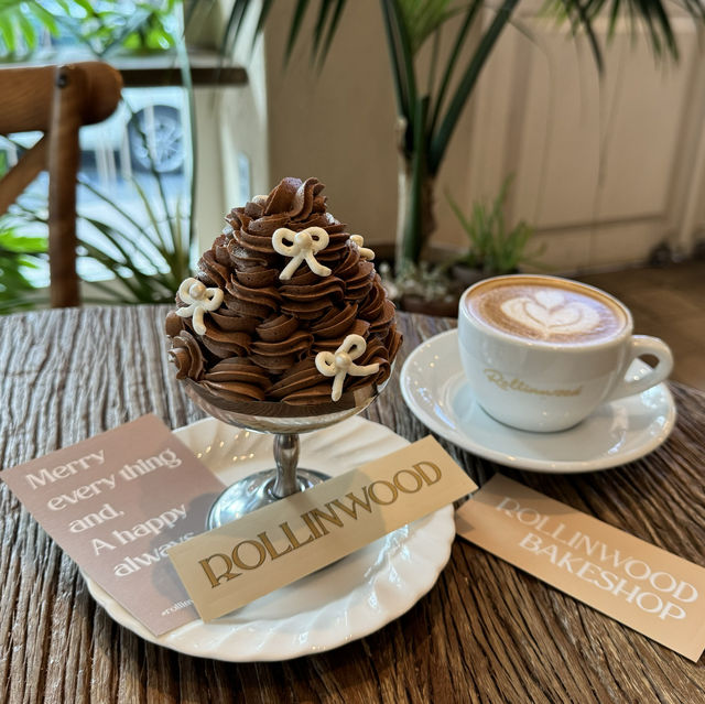 リボンケーキ🎀が可愛すぎるカフェ