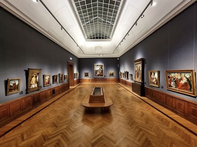 A perfect place for some 🖼 in Budapest 