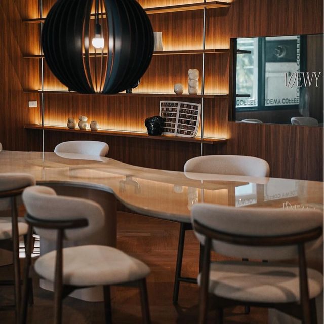 LOEWY COFFEE：一家值得推薦的美麗咖啡店