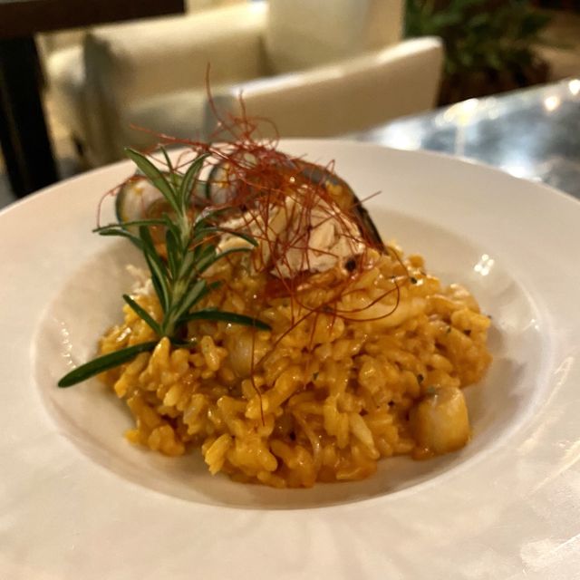 環境闊落，食物婫美西餐廳的樓上cafe 