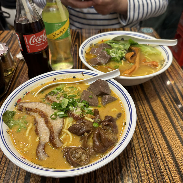 香港情懷！人氣車仔麵店．三不館車仔麵