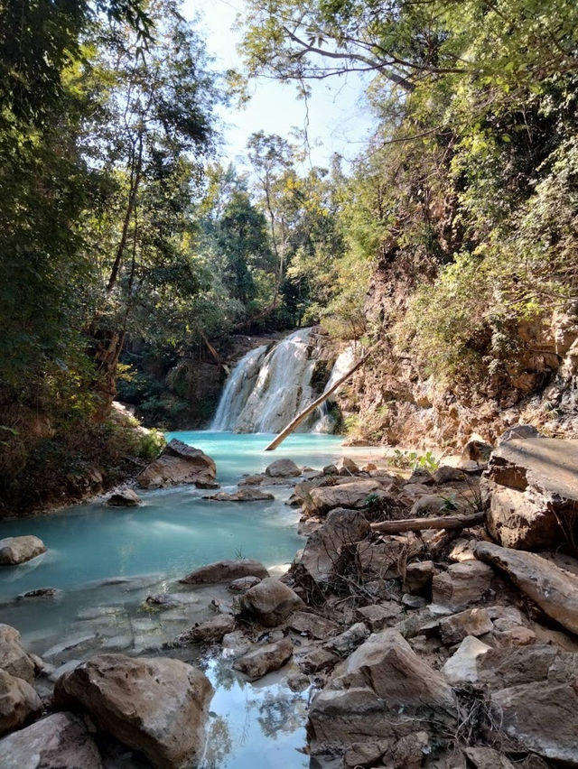 น้ำตกก้อหลวง