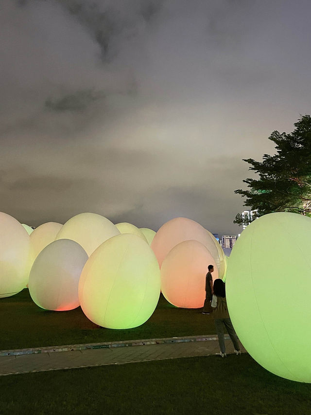 香港發光蛋打卡展覽-teamLab：光漣