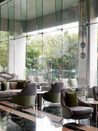 นั่งจิบชาและทานขนมชิลๆ ที่ Oort Cloud Tea Room
