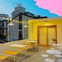 U Cafe & Bakery