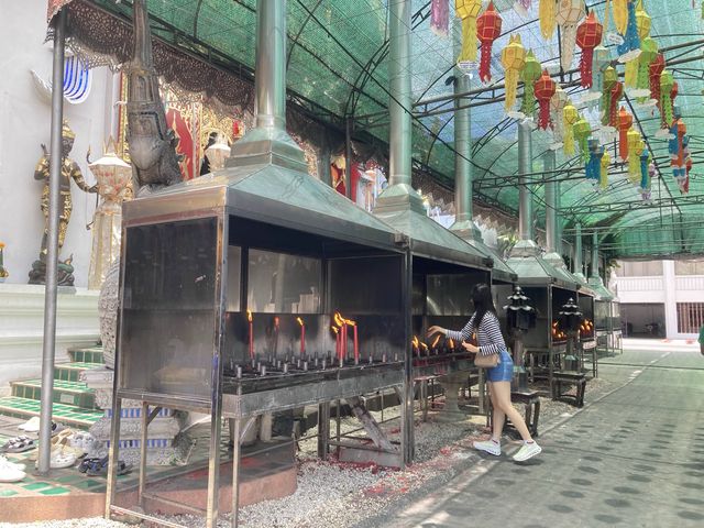 ติดขัดเรื่องเงินลองมาไหว้ขอพรที่ “วัดอุปคุต” 