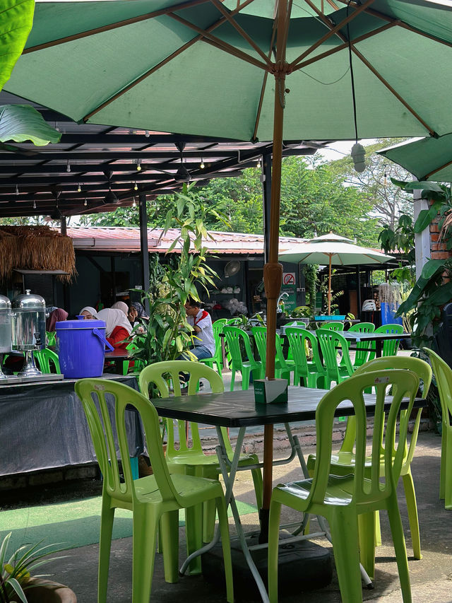 Warung Terlolap Mato; One of Best Eatery in Nilai