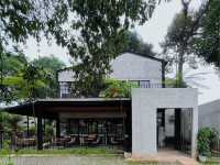 BERLARIS KOPI DAN RESTO