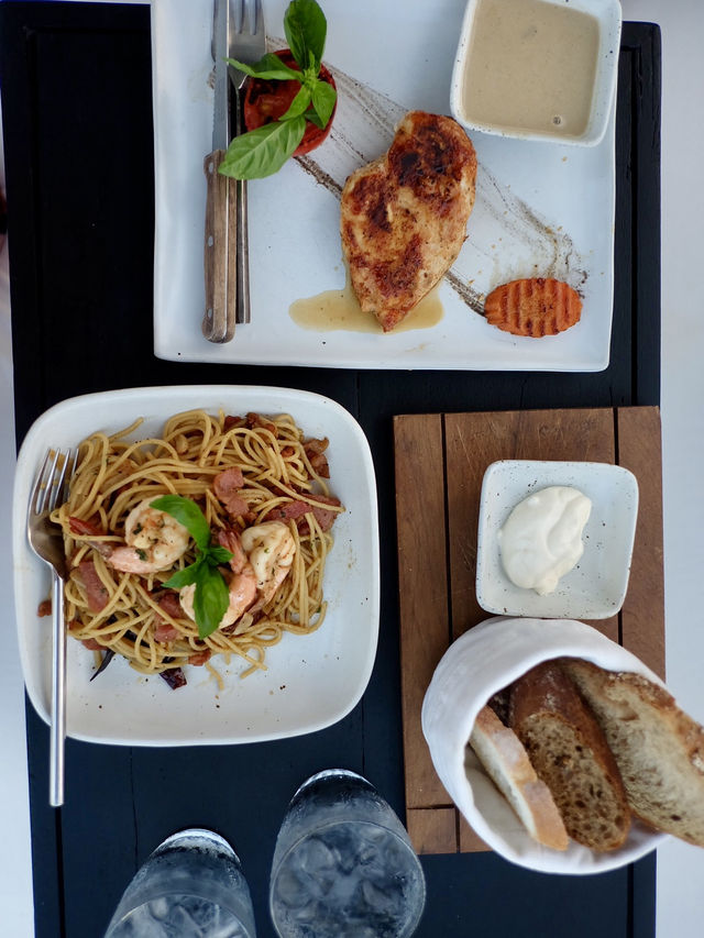 Oceanside Beach Club & Restaurant