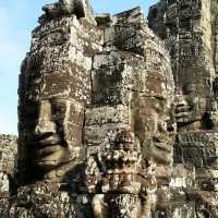 ชมสถาปัตยกรรมนครวัด นครธม