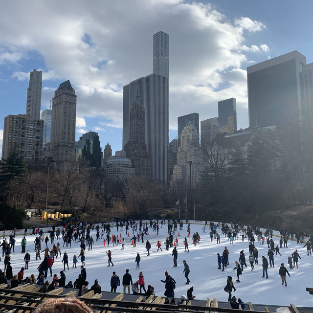 Top Three Outdoor Ice Skating Rinks in NYC