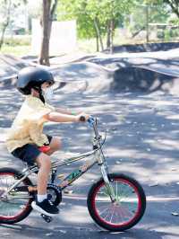 ปั่นจักรยานที่ Grandee Cafe’ & Skate Park 🚴🏻‍♂️