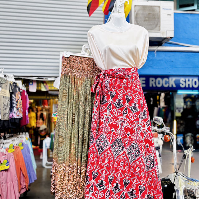 **"Solo Adventure in Kuching: Exploring the Vibrant India Street Market"**