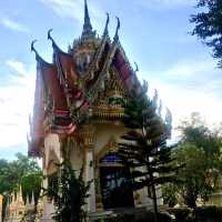 Wat Liap or in Thai Language (วัดเลียบ)