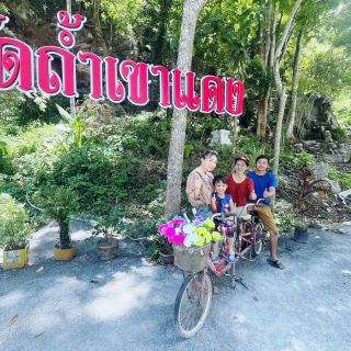 Wat Tham Khao Daeng, a miracle temple