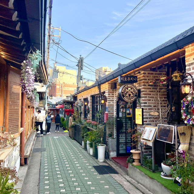 Ikseondong 🇰🇷 ย่านนี้น่ารักมาก สายคาเฟ่ต้องมาเลย
