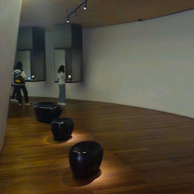 Leeum Museum: A Timeless Confluence of Art, Architecture, and Heritage